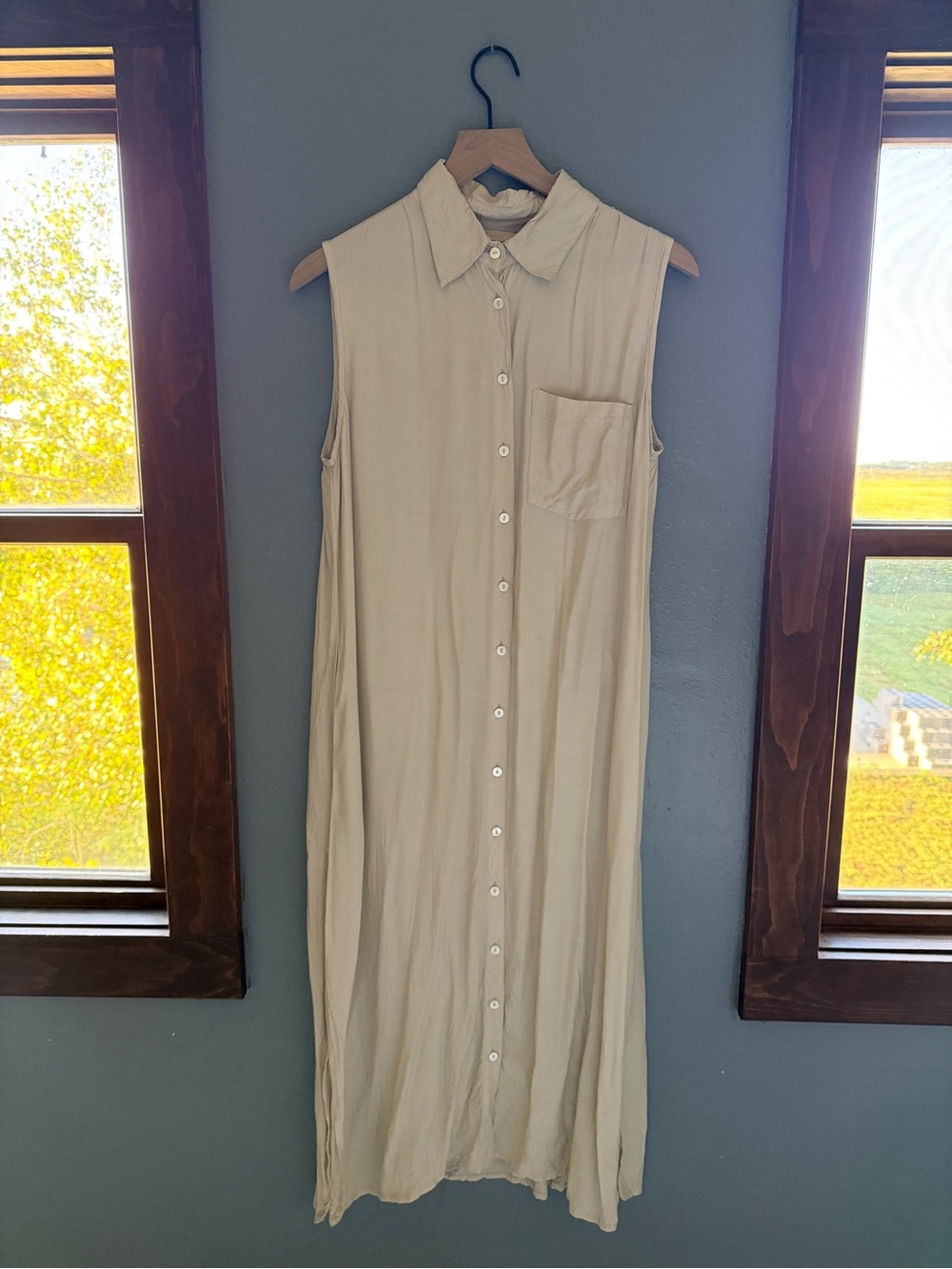 Laude the Label Sleeveless Button-Front Shirt Dress - Cream